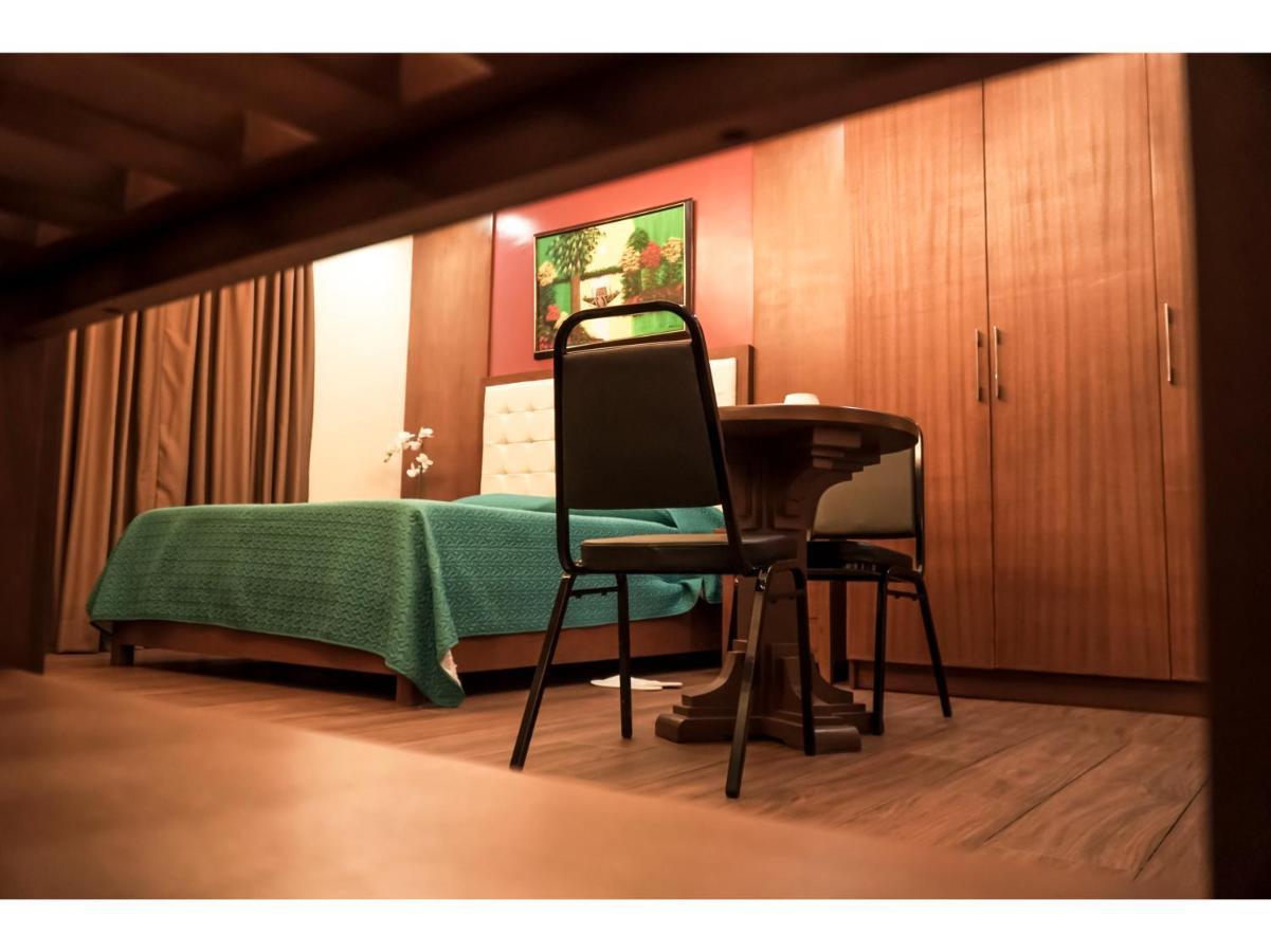 M28 Hotel And Apartments 奎松市 外观 照片