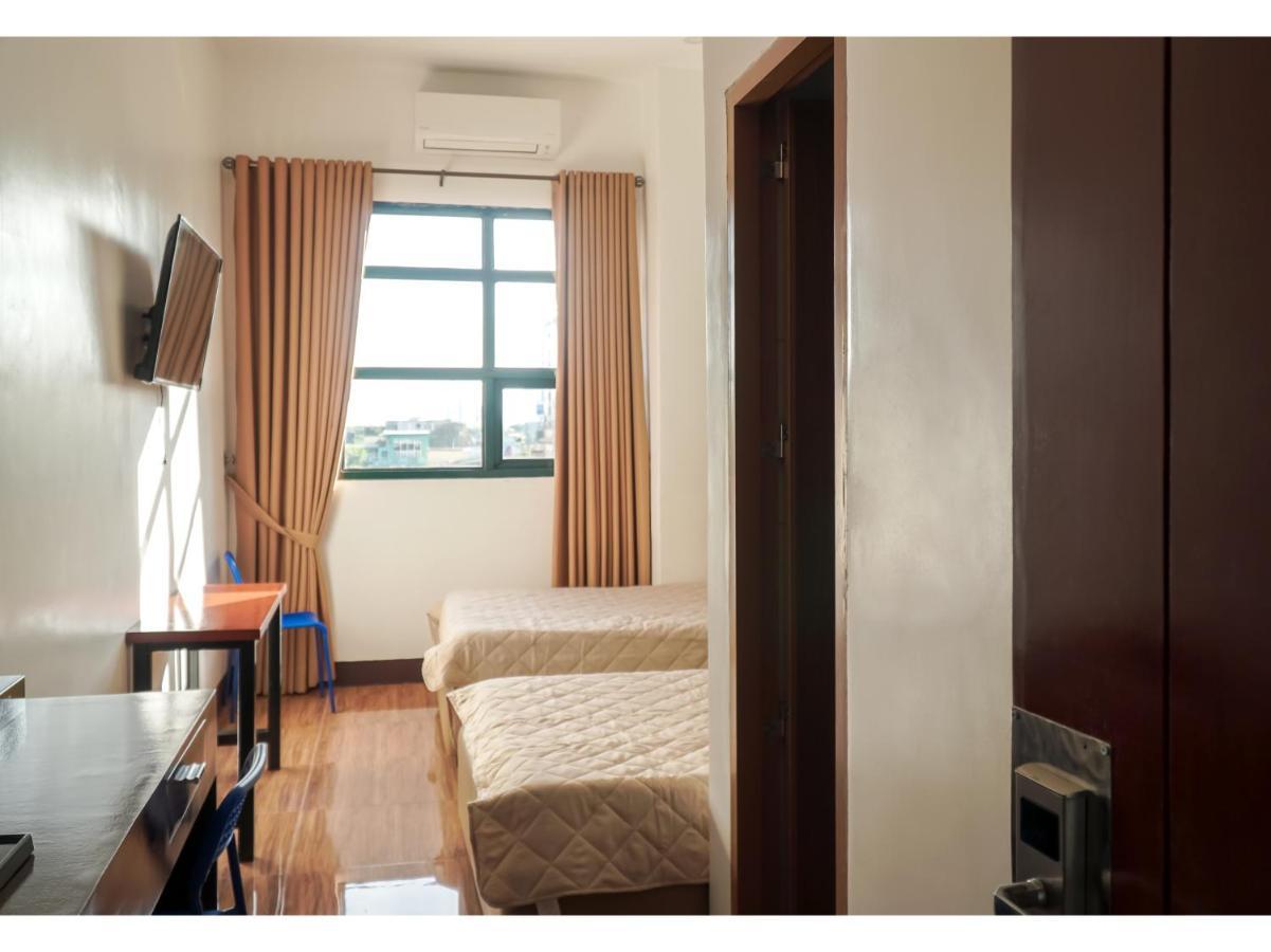 M28 Hotel And Apartments 奎松市 外观 照片